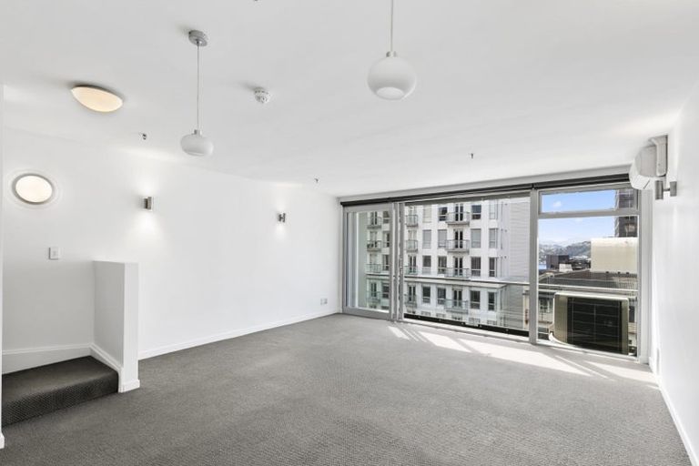 Photo of property in Montreaux Apartments, 10j/164 The Terrace, Wellington Central, Wellington, 6011