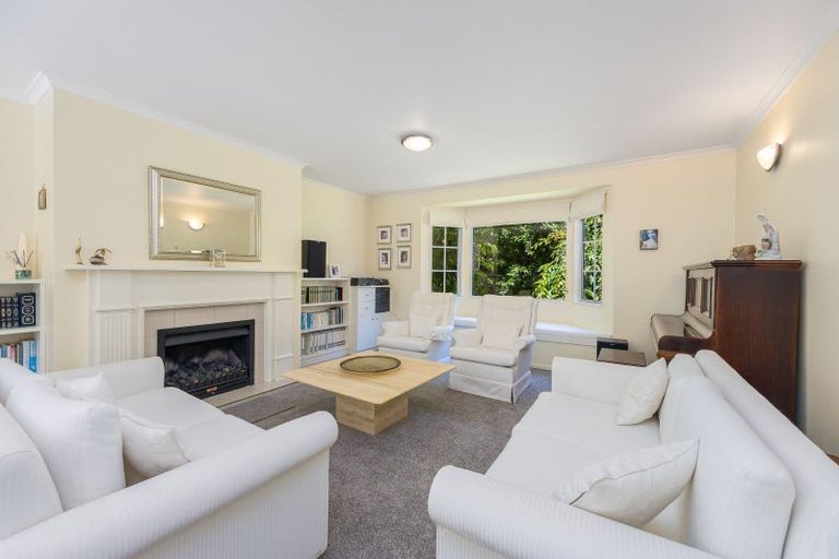 Photo of property in 17 Summerfield Lane, Albany, Auckland, 0632