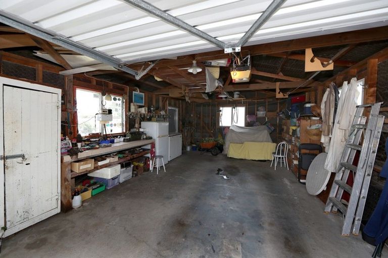 Photo of property in 90 Ferry Road, Clive, 4102