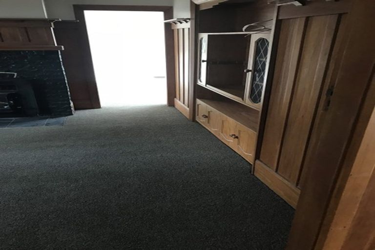 Photo of property in 37 Lyndon Street, Riccarton, Christchurch, 8041