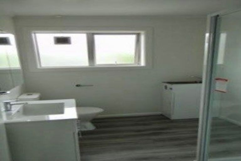 Photo of property in 1/48 Straven Road, Riccarton, Christchurch, 8011