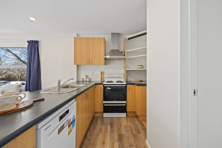 Photo of property in 1/3 Grove Road, Addington, Christchurch, 8024