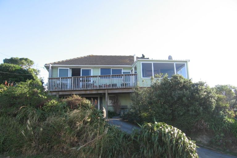 Photo of property in 81 Pikarere Street, Titahi Bay, Porirua, 5022