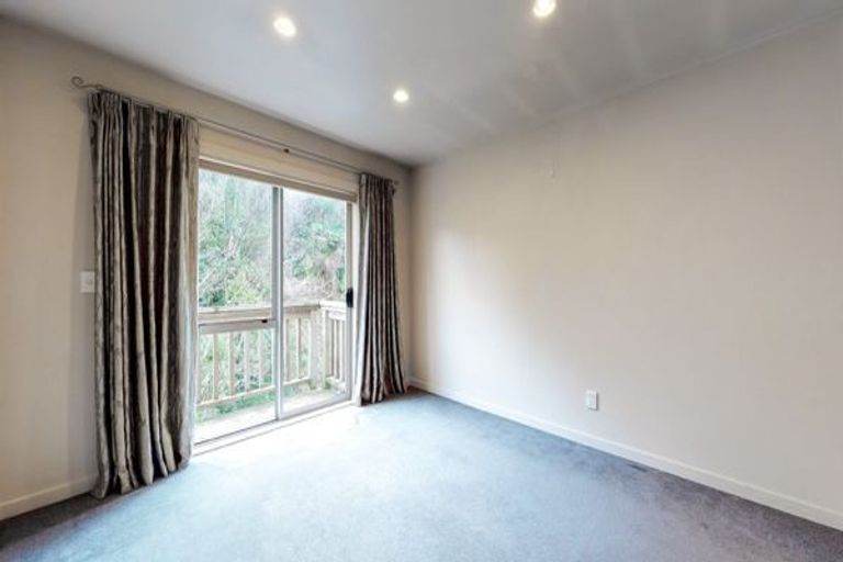 Photo of property in 263 Middleton Road, Glenside, Wellington, 6037