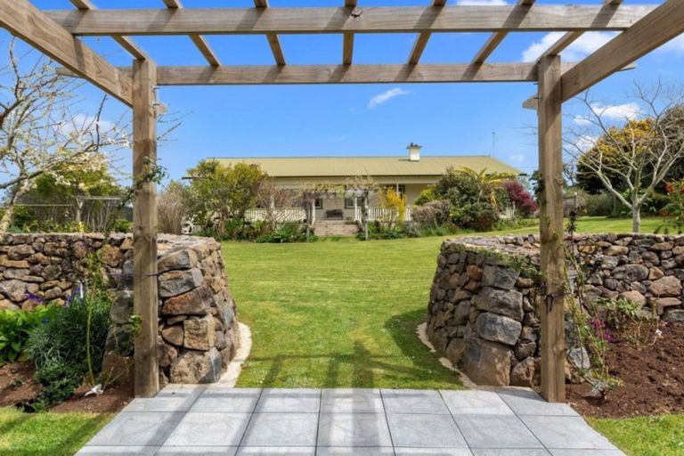 Photo of property in 742 Ngunguru Road, Glenbervie, Whangarei, 0173