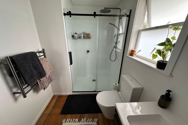Photo of property in 37b Albatross Road, Red Beach, 0932