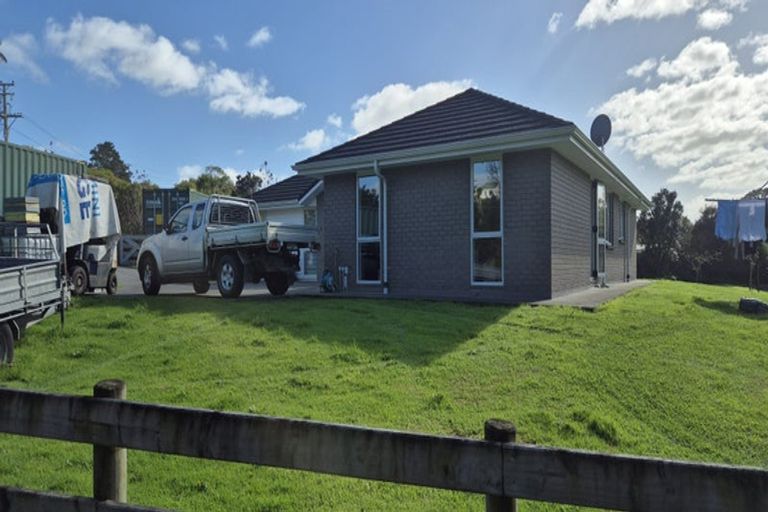 Photo of property in 13 Downer Access Road, Kaukapakapa, 0873