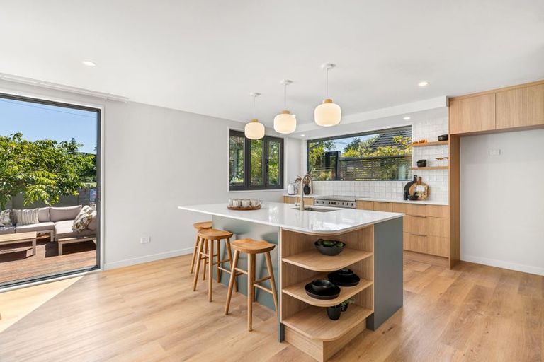 Photo of property in 429 Avonhead Road, Avonhead, Christchurch, 8042