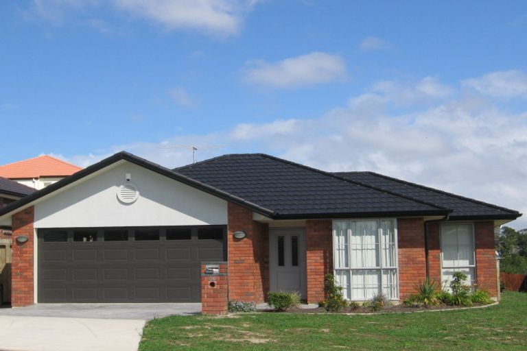 Photo of property in 36 Nimstedt Avenue, Oteha, Auckland, 0632