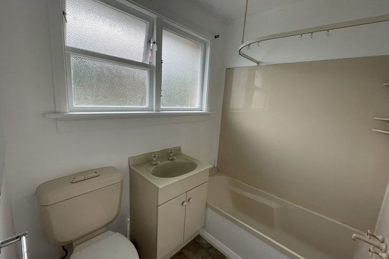 Photo of property in 3 Thomson Street, Green Island, Dunedin, 9018