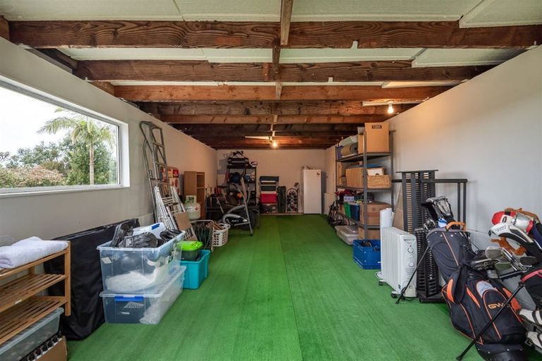 Photo of property in 1/301 Sunset Road, Sunnynook, Auckland, 0632