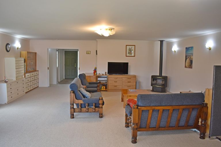 Photo of property in 225 Belvedere Road, Carterton, 5713