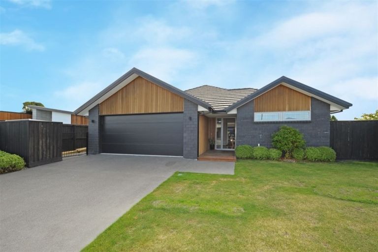 Photo of property in 34 Oakley Drive, Prebbleton, 7604