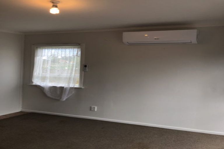Photo of property in 18 Middlemore Crescent, Papatoetoe, Auckland, 2025