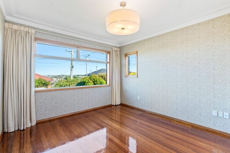 Photo of property in 2 Warwick Street, Balaclava, Dunedin, 9011