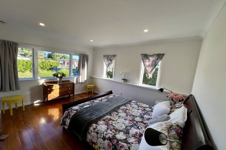 Photo of property in 2 Brassey Street, Waverley, 4510