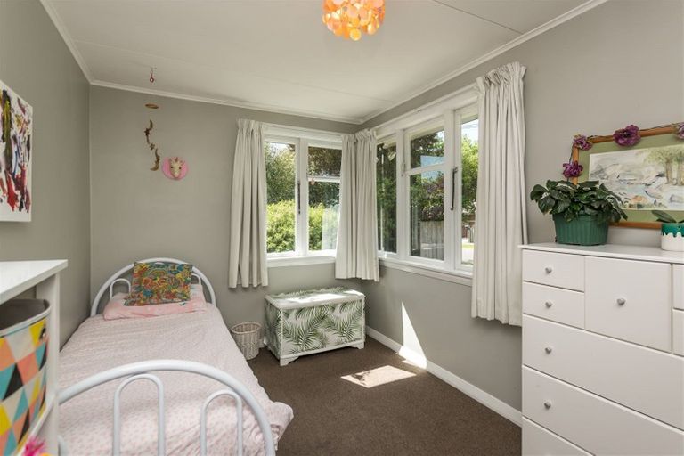 Photo of property in 4 Nalder Place, Linwood, Christchurch, 8062