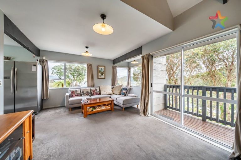 Photo of property in 21 Kerkwall Drive, Naenae, Lower Hutt, 5011