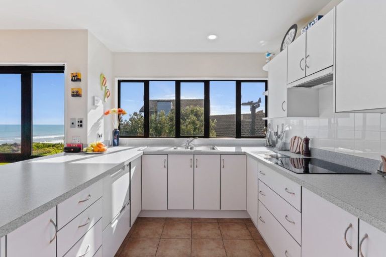 Photo of property in 43 Longbeach Drive, Castlecliff, Whanganui, 4501