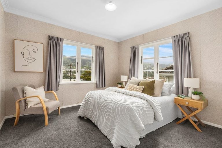 Photo of property in 24 Duncan Street, Tawa, Wellington, 5028