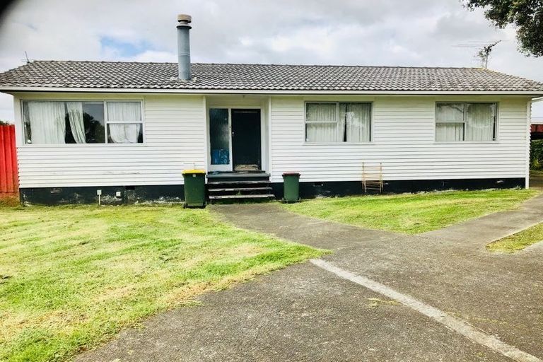 Photo of property in 35 Beeston Crescent, Manurewa, Auckland, 2102