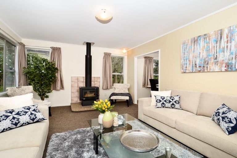 Photo of property in 42 Anich Road, Massey, Auckland, 0614