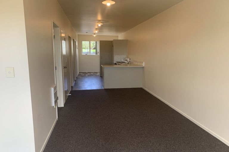 Photo of property in 15/242 Great North Road, Henderson, Auckland, 0612