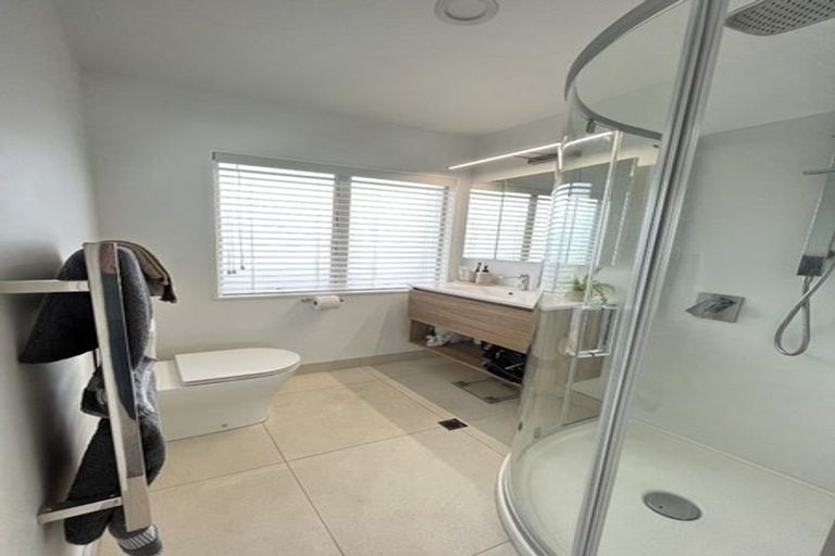 Photo of property in 3/57 Gladstone Road, Northcote, Auckland, 0627