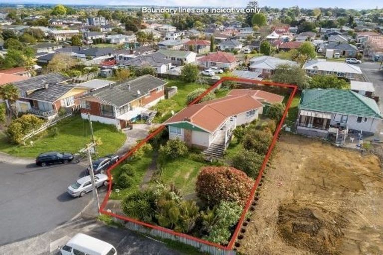 Photo of property in 16 Hollinbrigg Place, Manurewa, Auckland, 2102