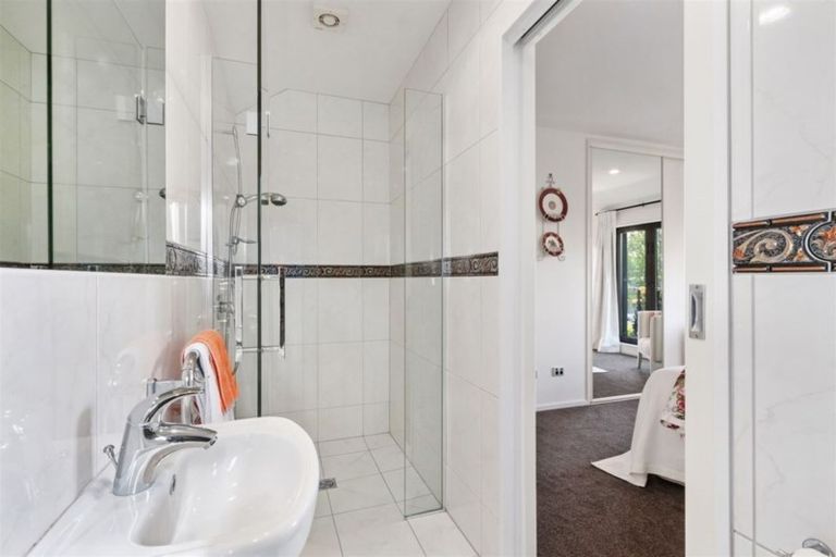 Photo of property in 24 Taylors Avenue, Bryndwr, Christchurch, 8052