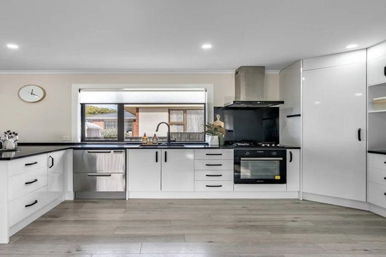 Photo of property in 12 Paterson Street, Grasmere, Invercargill, 9810