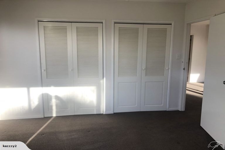 Photo of property in 2 Elgin Place, Red Beach, 0932