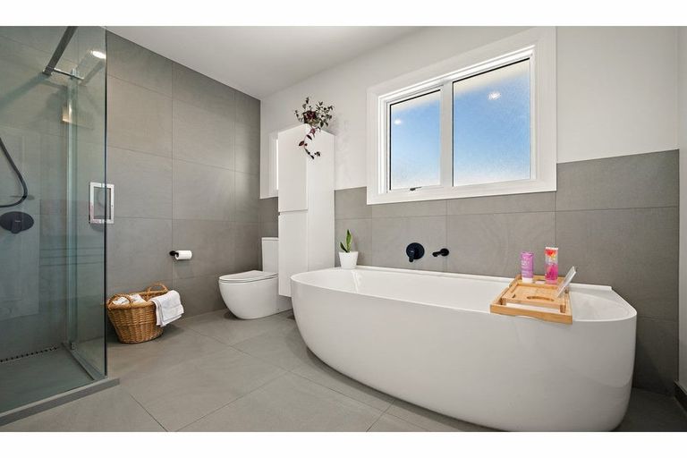 Photo of property in 274 Riverlaw Terrace, Saint Martins, Christchurch, 8022