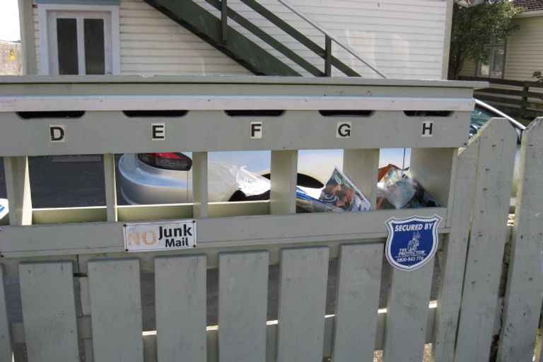 Photo of property in 40e Leighton Avenue, Waiwhetu, Lower Hutt, 5010