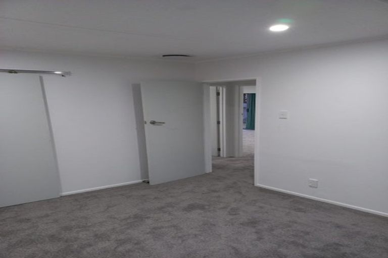 Photo of property in 2/306 Wellington Road, Wainuiomata, Lower Hutt, 5014