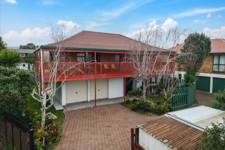 Photo of property in 1/45 Pakira Avenue, Glendene, Auckland, 0602