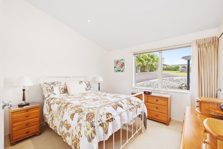 Photo of property in 54 Riverview Road, Kerikeri, 0230