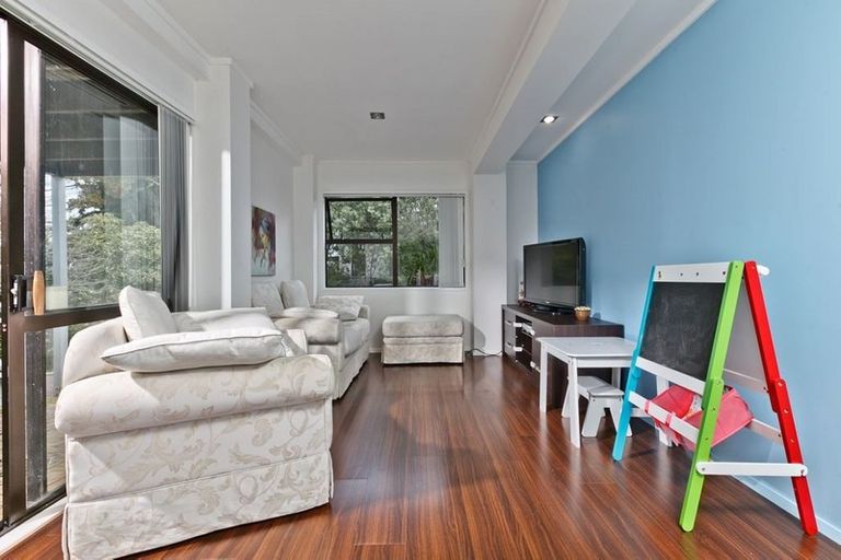 Photo of property in 78 Anich Road, Massey, Auckland, 0614