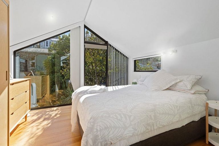 Photo of property in 108 Aro Street, Aro Valley, Wellington, 6021