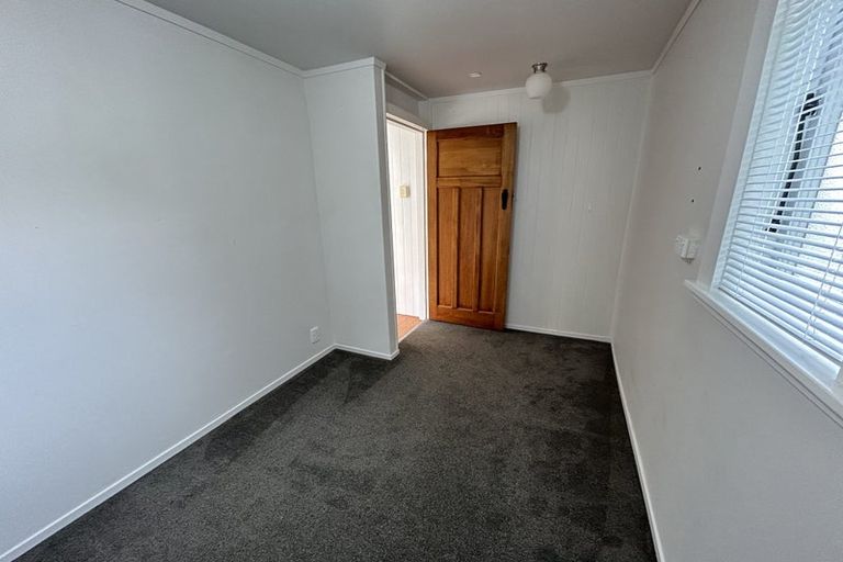 Photo of property in 41 Hillsborough Road, Hillsborough, Auckland, 1042