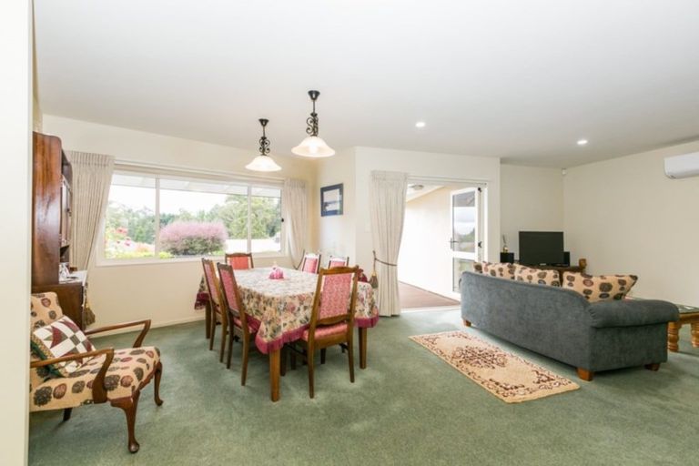 Photo of property in 46 Rochfort Road, Havelock North, 4130
