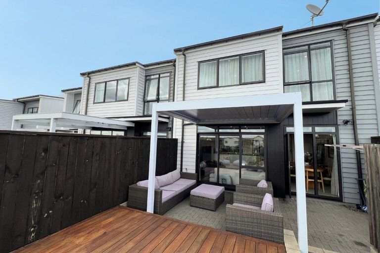 Photo of property in 14a Dida Park Drive, Kumeu, 0810