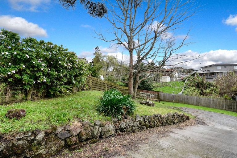 Photo of property in 42 Anich Road, Massey, Auckland, 0614