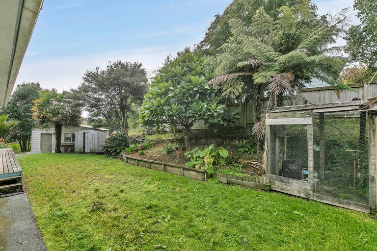 Photo of property in 2b Mcentee Road, Waitakere, Auckland, 0816