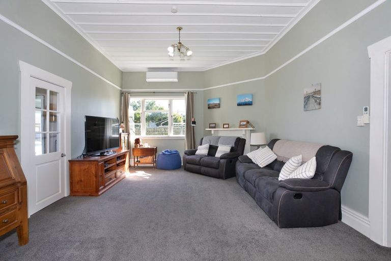 Photo of property in 12 High Street, Bulls, 4818