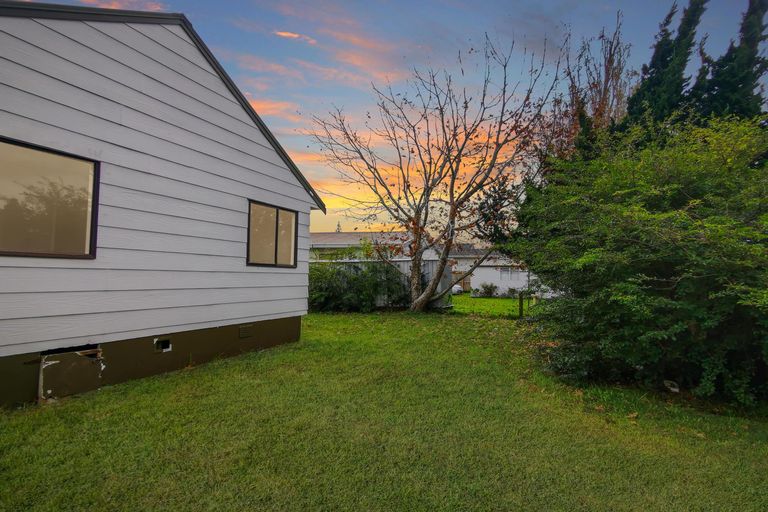 Photo of property in 2/48 Coxhead Road, Manurewa, Auckland, 2102