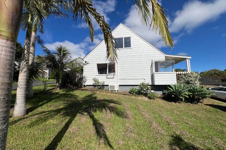 Photo of property in 39 Carillon Place, Massey, Auckland, 0614