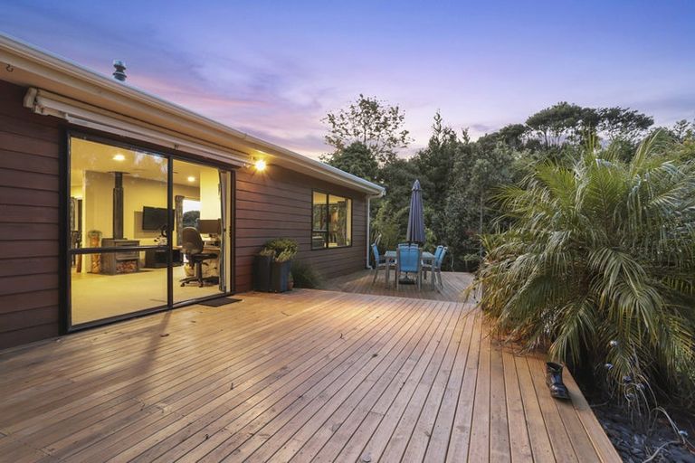 Photo of property in 45 Autumn Avenue, Glen Eden, Auckland, 0602