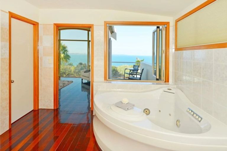 Photo of property in 5 Gilberd Place, Torbay, Auckland, 0630