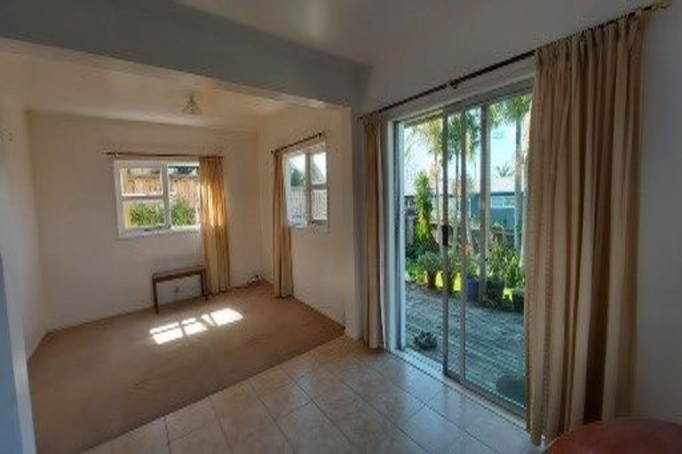 Photo of property in 145 Deep Creek Road, Torbay, Auckland, 0630